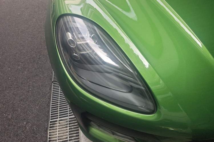 Used Porsche Macan 2018 Macan 2.0T Right Front Headlight
