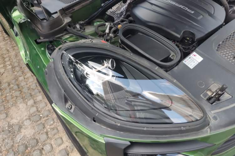 Used Porsche Macan 2018 Macan 2.0T Right Front Headlight