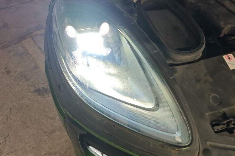 Used Porsche Macan 2018 Macan 2.0T Right Front Headlight