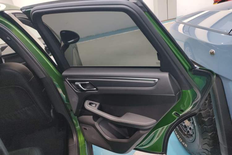 Used Porsche Macan 2018 Macan 2.0T Right Rear Door Interior