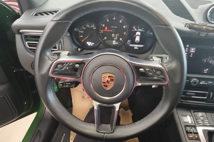 Used Porsche Macan 2018 Macan 2.0T Steering Wheel