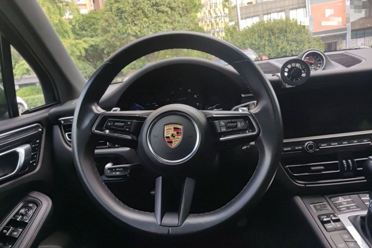 Used Porsche Macan 2018 Macan 2.0T Steering Wheel