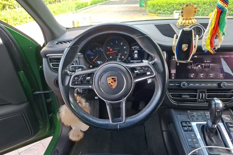 Used Porsche Macan 2018 Macan 2.0T Steering Wheel