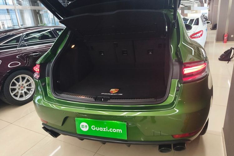 Used Porsche Macan 2018 Macan 2.0T Trunk