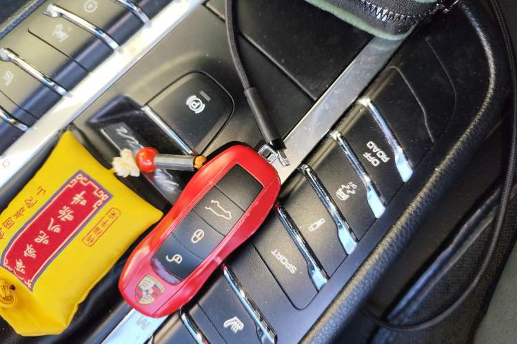 Used Porsche Macan 2018 Macan 2.0T Vehicle Key
