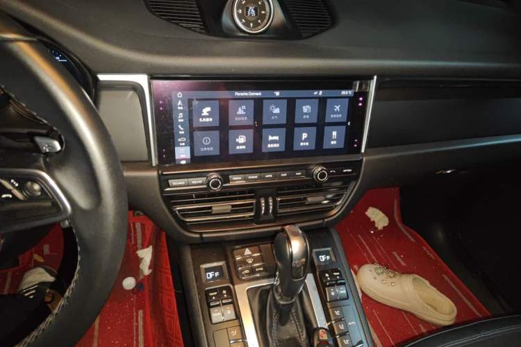 Used Porsche Macan 2018 Macan 2.0T Audio And AC Panel