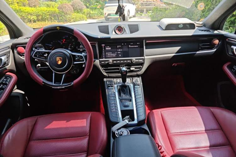 Used Porsche Macan 2018 Macan 2.0T Center Console