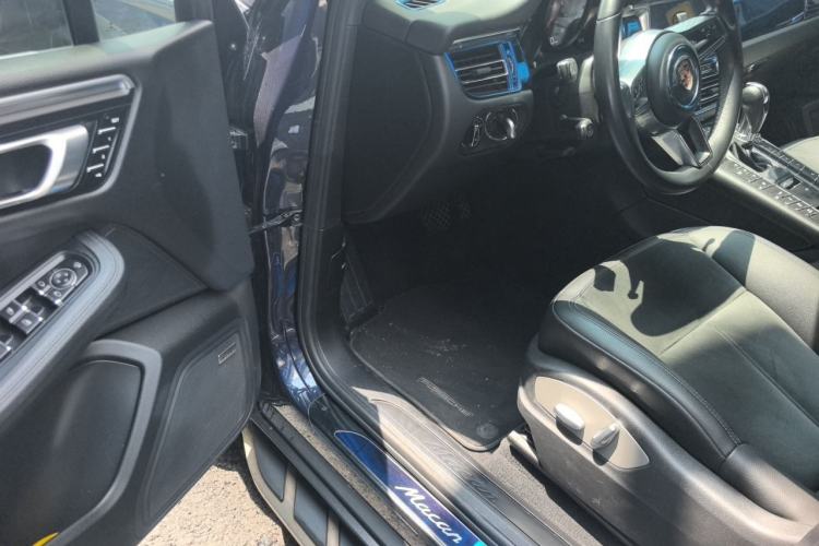Used Porsche Macan 2018 Macan 2.0T Driver Seat