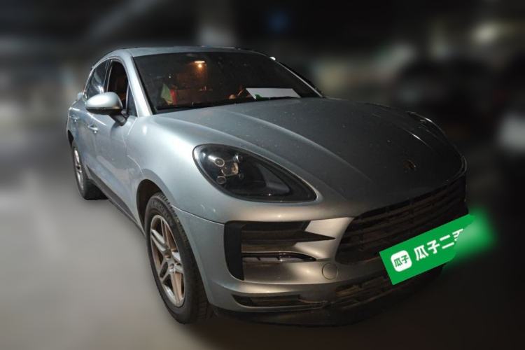 Used Porsche Macan 2018 Macan 2.0T Front Right 45 Deg
