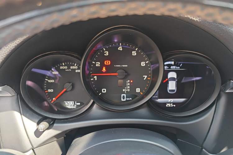 Used Porsche Macan 2018 Macan 2.0T Instrument Cluster