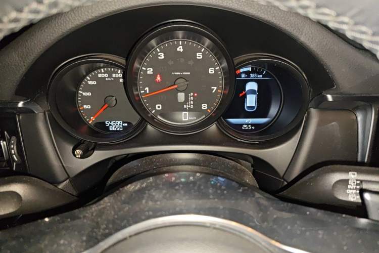Used Porsche Macan 2018 Macan 2.0T Instrument Cluster