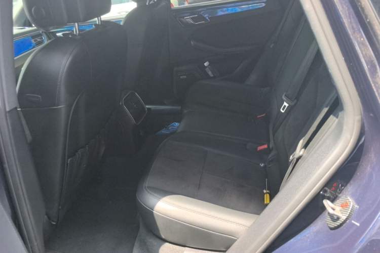 Used Porsche Macan 2018 Macan 2.0T Left Rear Seat