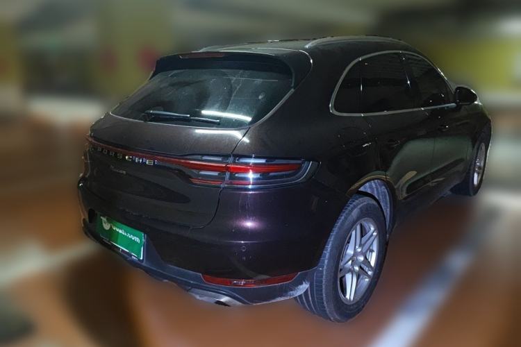 Used Porsche Macan 2018 Macan 2.0T Rear Right 45 Deg