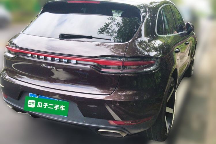 Used Porsche Macan 2018 Macan 2.0T Rear Right 45 Deg