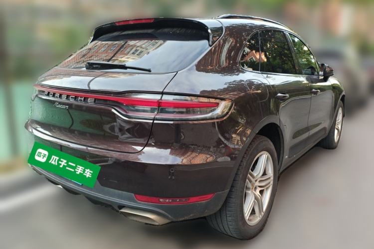 Used Porsche Macan 2018 Macan 2.0T Rear Right 45 Deg