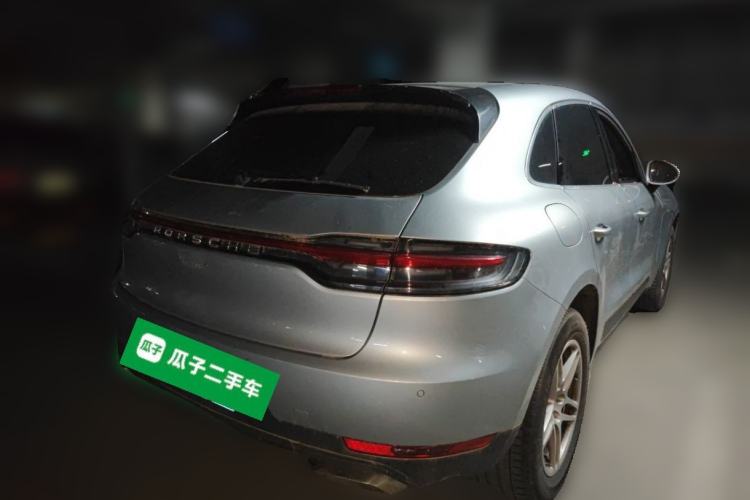 Used Porsche Macan 2018 Macan 2.0T Rear Right 45 Deg