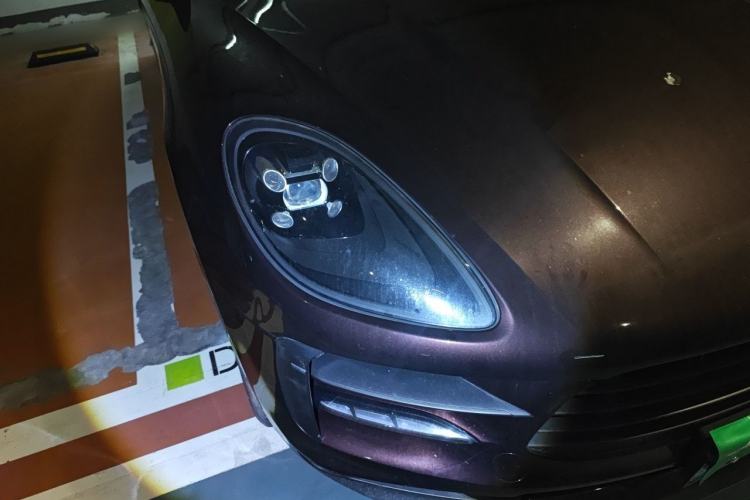 Used Porsche Macan 2018 Macan 2.0T Right Front Headlight
