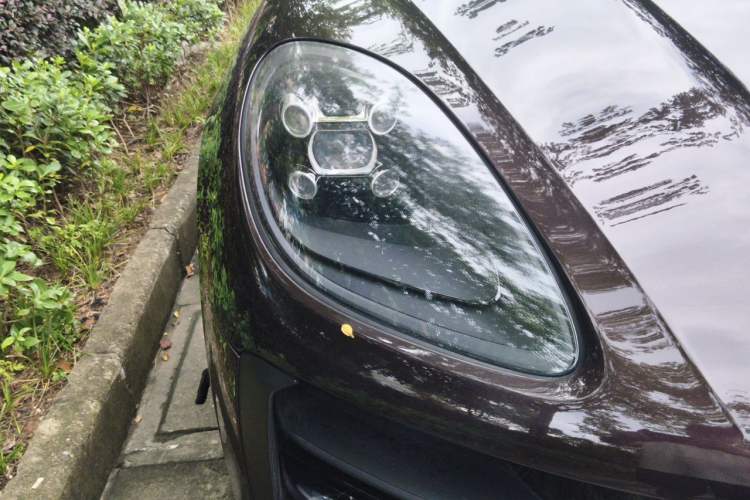 Used Porsche Macan 2018 Macan 2.0T Right Front Headlight