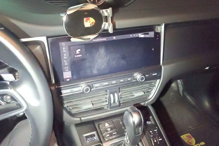 Used Porsche Macan 2018 Macan 2.0T Audio And AC Panel
