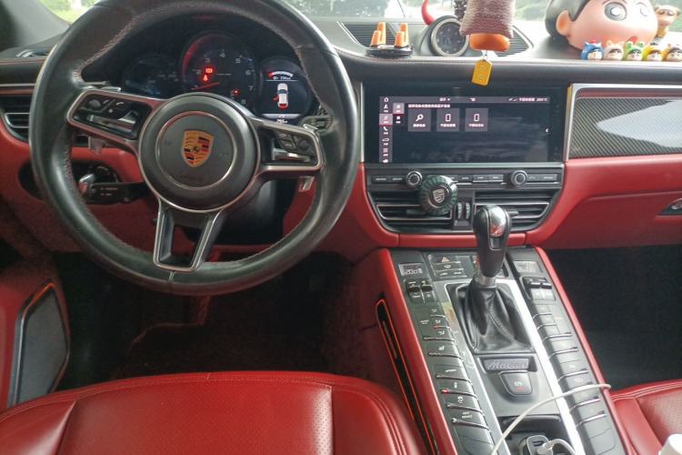 Used Porsche Macan 2018 Macan 2.0T Center Console