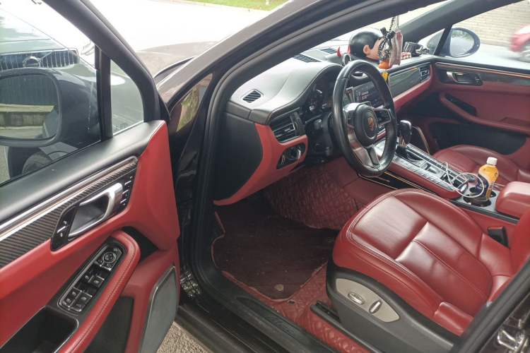 Used Porsche Macan 2018 Macan 2.0T Driver Seat
