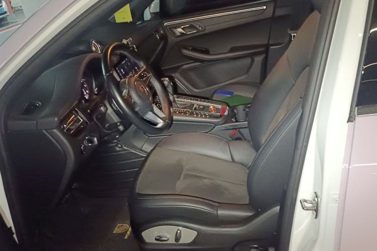 Used Porsche Macan 2018 Macan 2.0T Left Front Seat