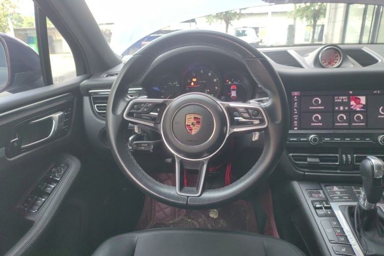 Used Porsche Macan 2018 Macan 2.0T Steering Wheel