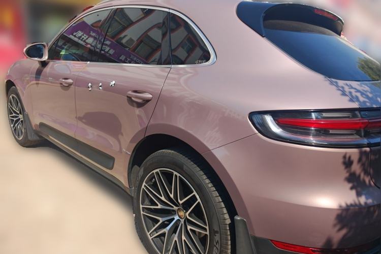 Used Porsche Macan 2018 Macan 2.0T Rear Left 45 Deg