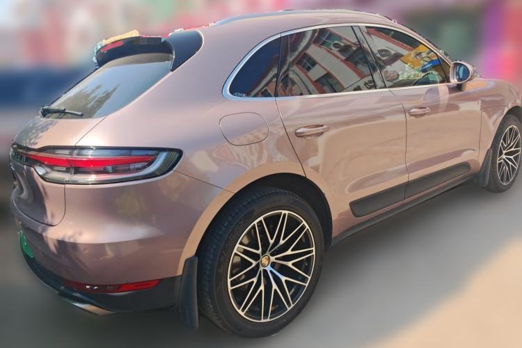 Used Porsche Macan 2018 Macan 2.0T Rear Right 45 Deg