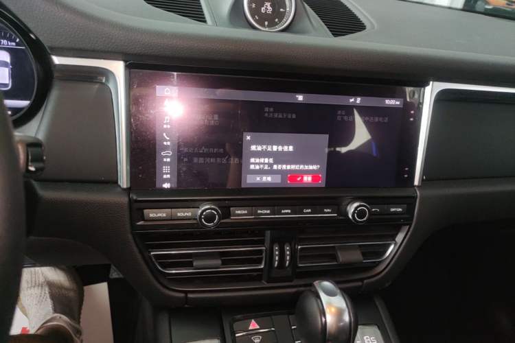 Used Porsche Macan 2018 Macan 2.0T Audio And AC Panel