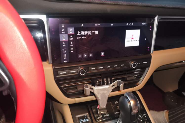 Used Porsche Macan 2018 Macan 2.0T Audio And AC Panel