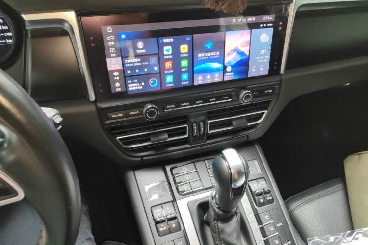 Used Porsche Macan 2018 Macan 2.0T Audio And AC Panel