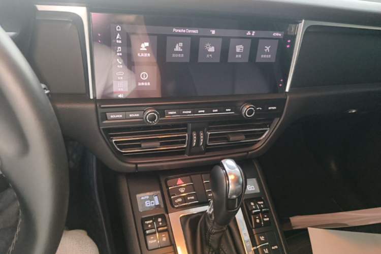 Used Porsche Macan 2018 Macan 2.0T Audio And AC Panel