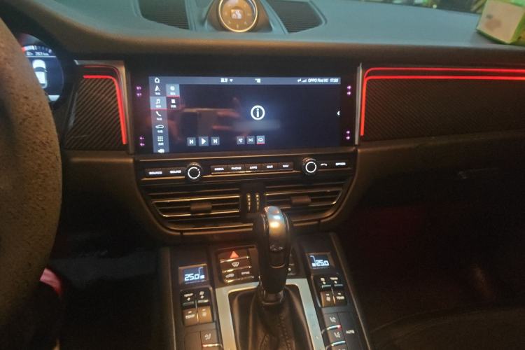 Used Porsche Macan 2018 Macan 2.0T Audio And AC Panel