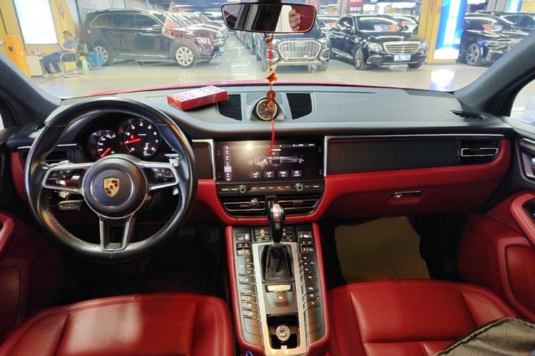 Used Porsche Macan 2018 Macan 2.0T Center Console