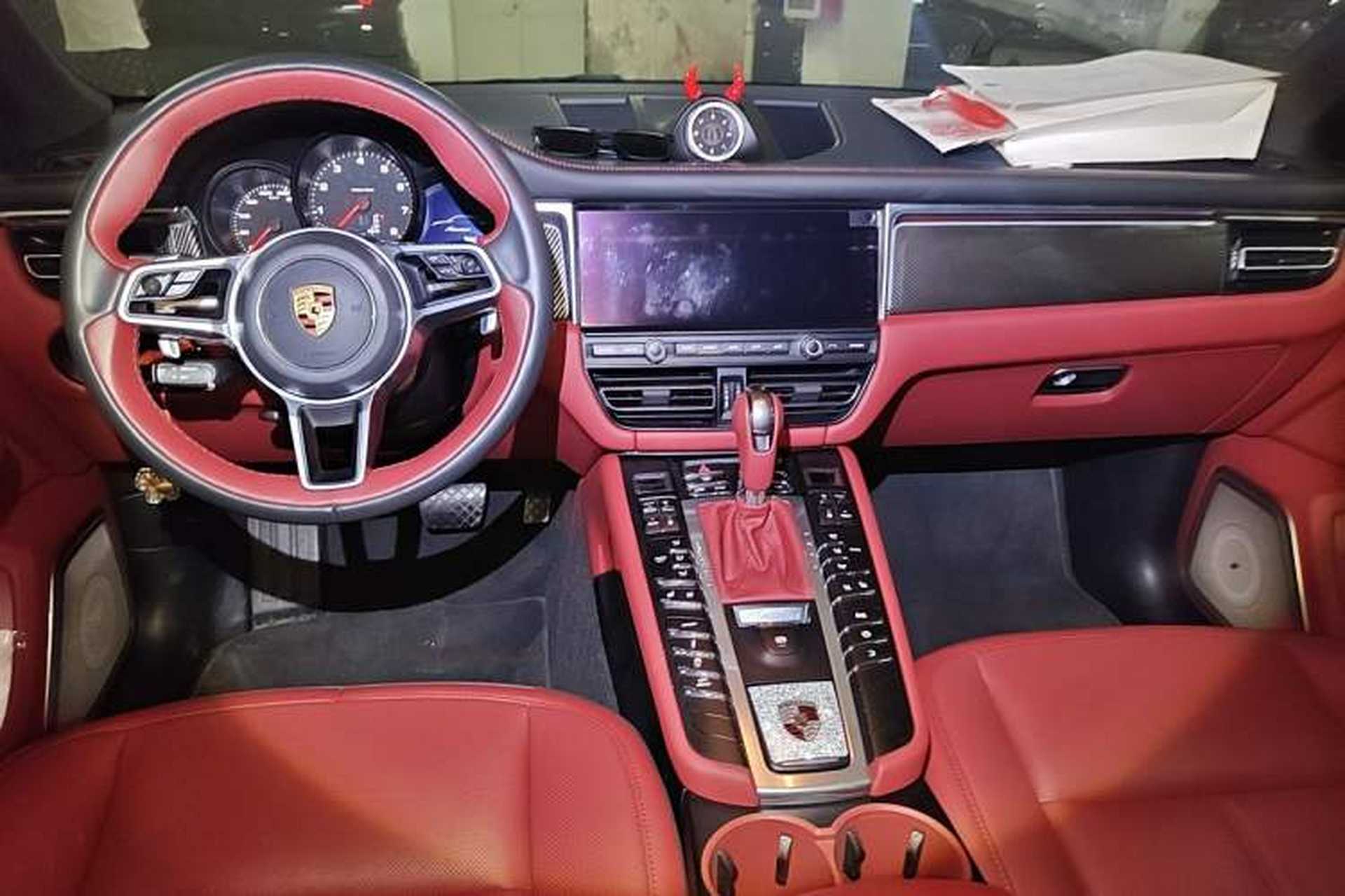 Used Porsche Macan 2018 Macan 2.0T Center Console