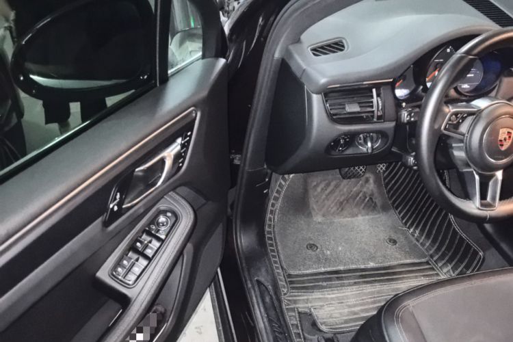 Used Porsche Macan 2018 Macan 2.0T Driver Seat