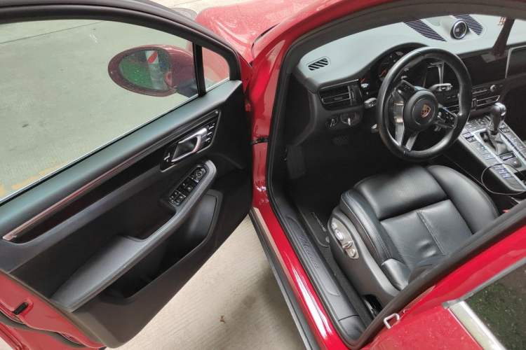 Used Porsche Macan 2018 Macan 2.0T Driver Seat