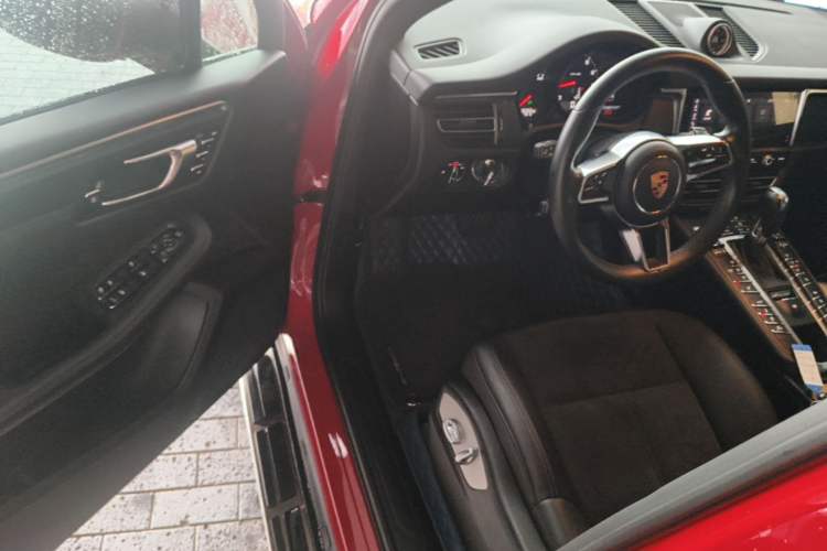 Used Porsche Macan 2018 Macan 2.0T Driver Seat
