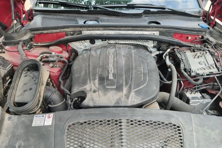 Used Porsche Macan 2018 Macan 2.0T Engine Bay