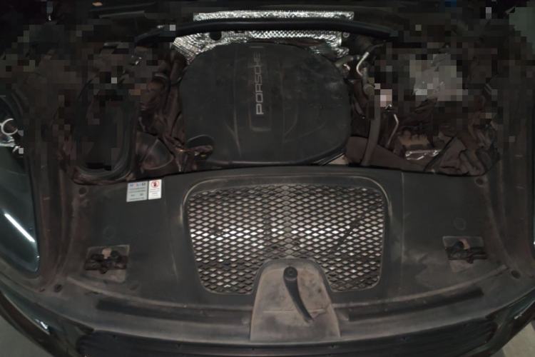 Used Porsche Macan 2018 Macan 2.0T Engine Bay