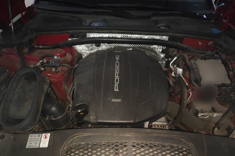 Used Porsche Macan 2018 Macan 2.0T Engine Bay