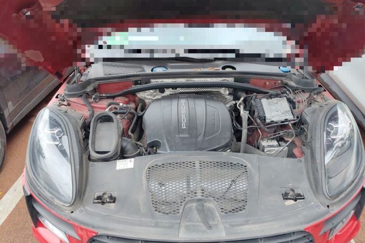 Used Porsche Macan 2018 Macan 2.0T Engine Bay