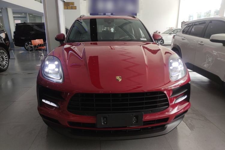 Used Porsche Macan 2018 Macan 2.0T Front