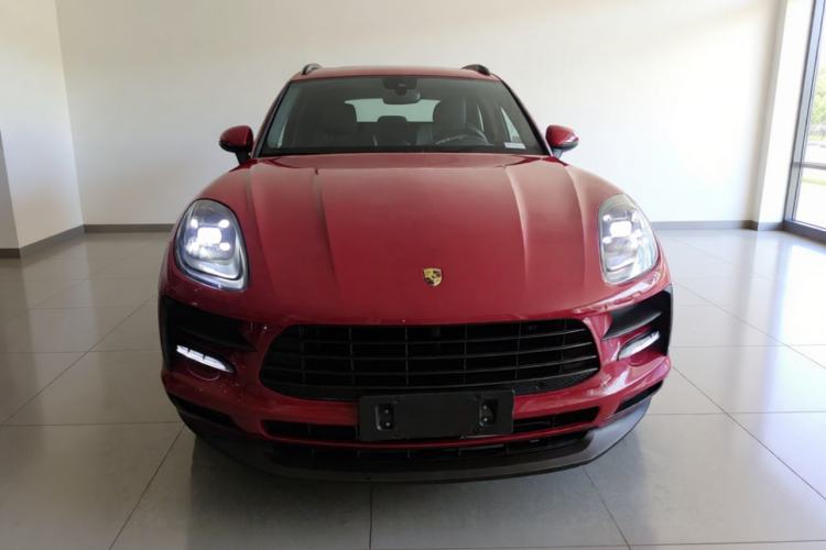 Used Porsche Macan 2018 Macan 2.0T Front