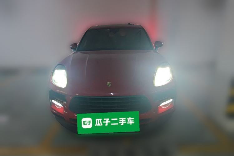 Used Porsche Macan 2018 Macan 2.0T Front