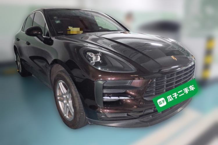 Used Porsche Macan 2018 Macan 2.0T Front Right 45 Deg