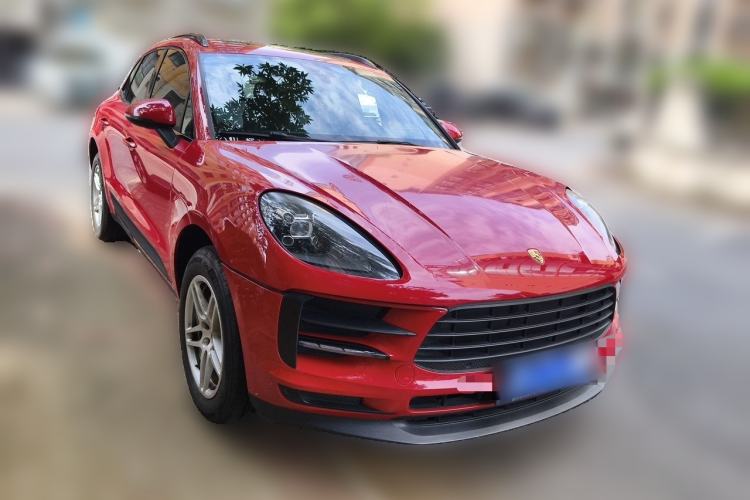 Used Porsche Macan 2018 Macan 2.0T Front Right 45 Deg