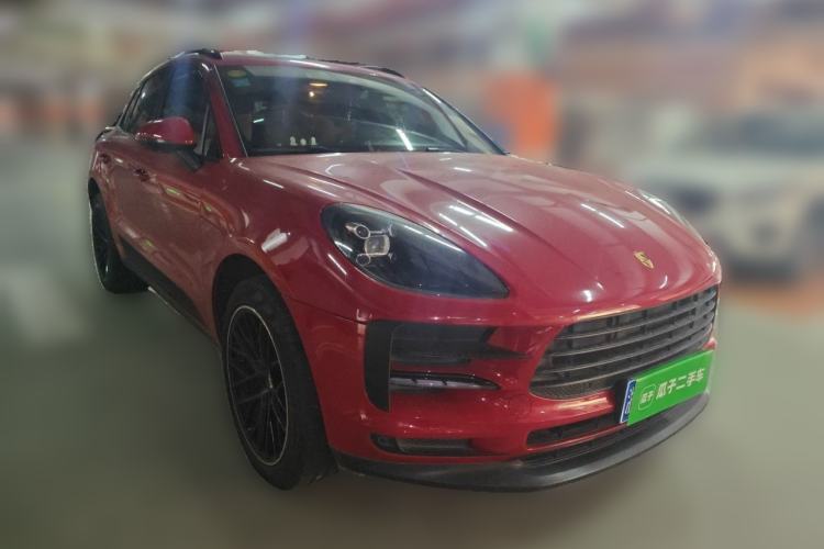 Used Porsche Macan 2018 Macan 2.0T Front Right 45 Deg