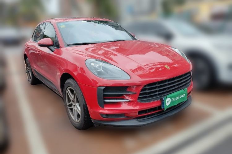 Used Porsche Macan 2018 Macan 2.0T Front Right 45 Deg